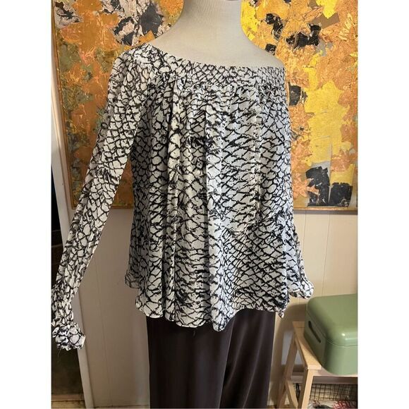 Derek Lam black and white off shoulder silk blouse with tied sleeves retail $110 - Picture 1 of 9